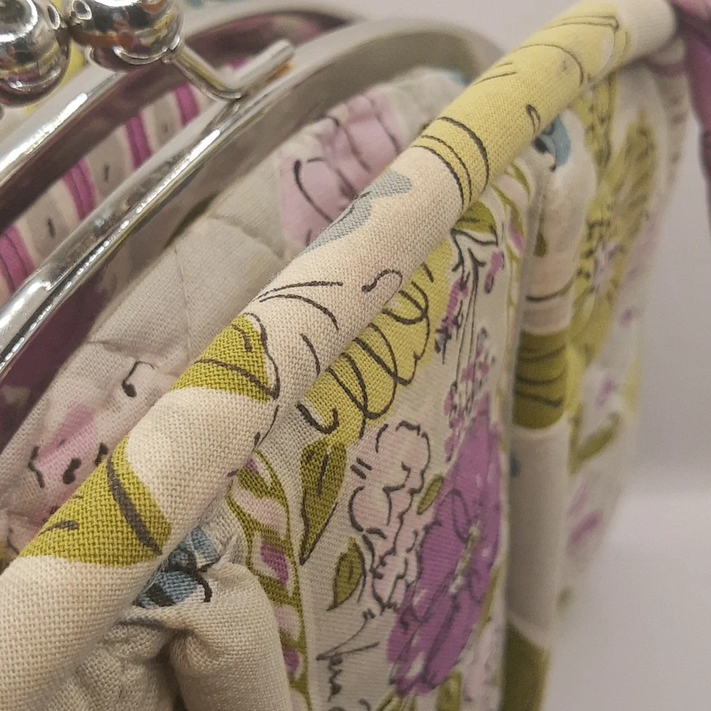 Vera Bradley Floral Watercolor Kiss Lock Quilted Shoulder Bag VTG **AS-IS WEAR**